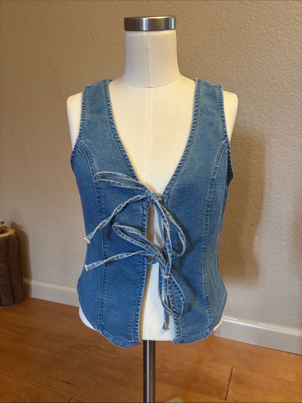 Thirty/Thirty LA | Tie Front Jean Vest | Y2K Japan Fashion | Fall Style NWT M